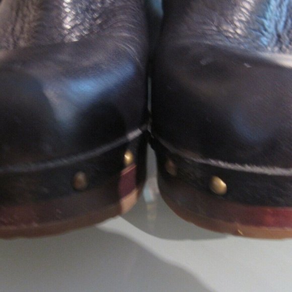 UGG Australia Mid Calf Boots 1003570 ~size 6 - Picture 3 of 8